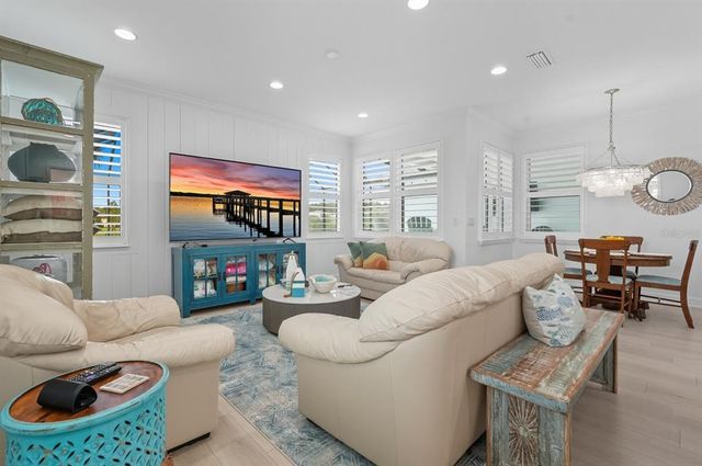 224 FLIP SIDE LANE, Daytona Beach, FL 32124