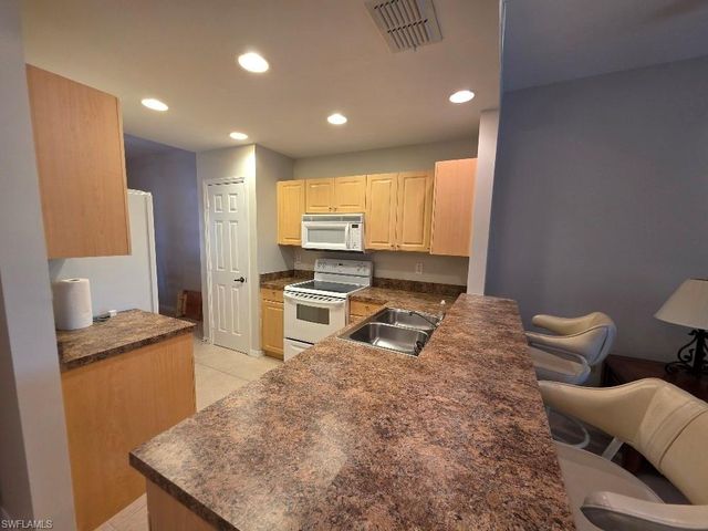 15999 Mandolin Bay DR 202, Fort Myers, FL 33908