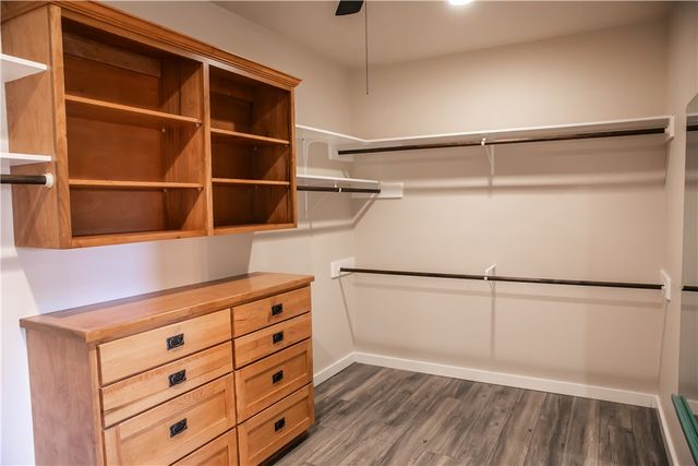8660 Cedar Hill Road, Brenham, TX 77833