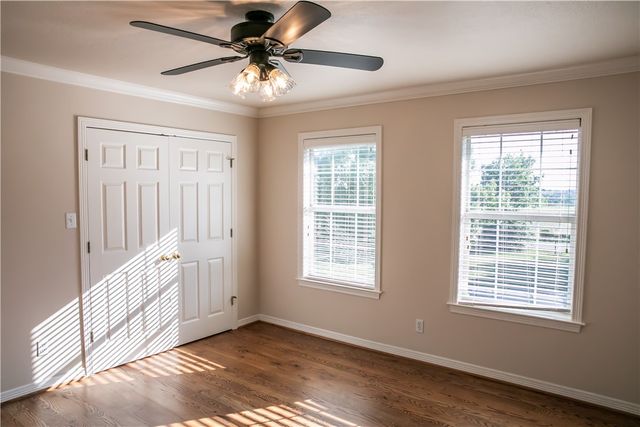 8660 Cedar Hill Road, Brenham, TX 77833