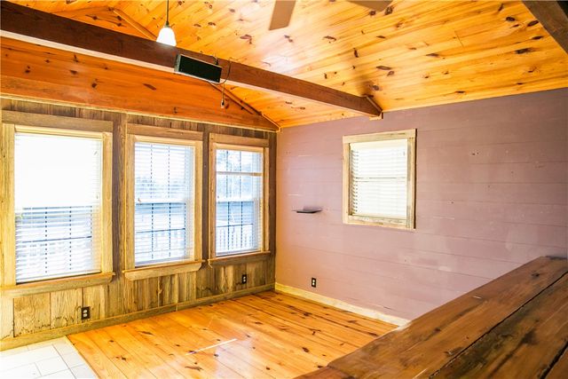8660 Cedar Hill Road, Brenham, TX 77833