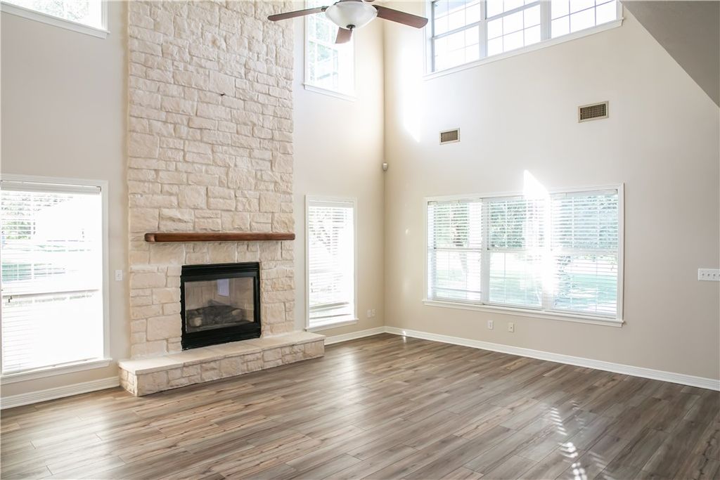 8660 Cedar Hill Road, Brenham, TX 77833 — photo 5
