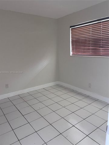 109 NW 14th Way 2, Dania Beach, FL 33004