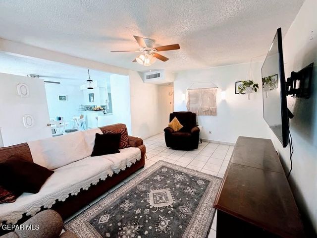 208 MECCA Drive, El Paso, TX 79907