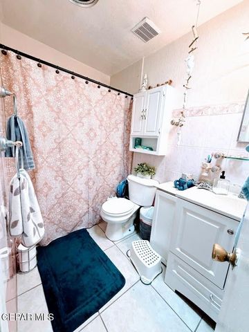 208 MECCA Drive, El Paso, TX 79907