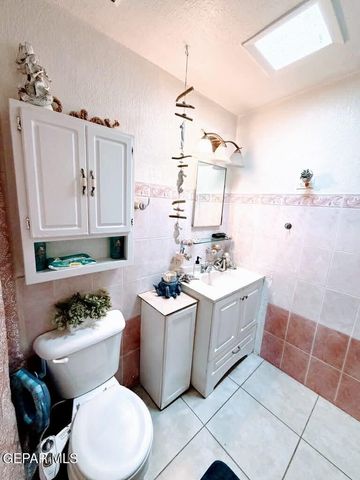 208 MECCA Drive, El Paso, TX 79907