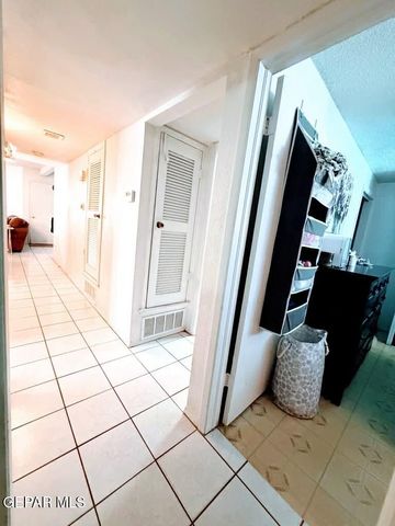 208 MECCA Drive, El Paso, TX 79907