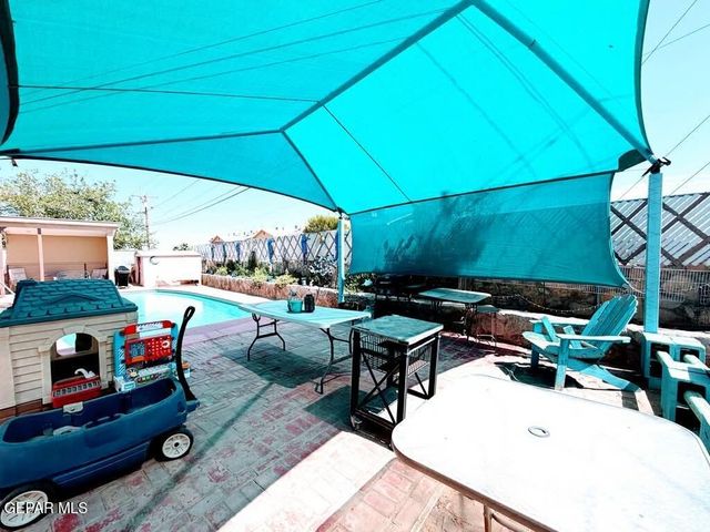 208 MECCA Drive, El Paso, TX 79907