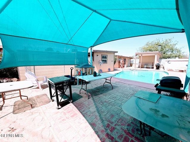 208 MECCA Drive, El Paso, TX 79907