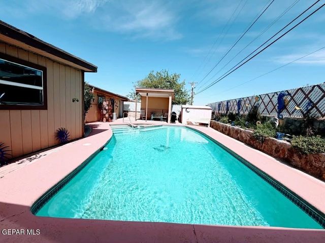 208 MECCA Drive, El Paso, TX 79907