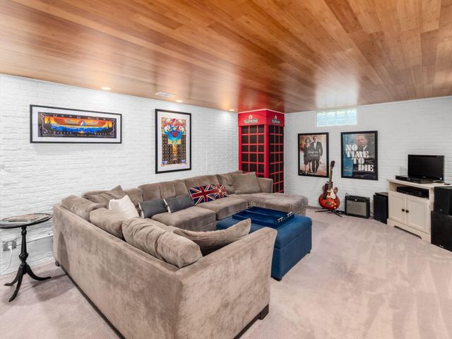 5065 Bayhill Drive, Powell, OH 43065
