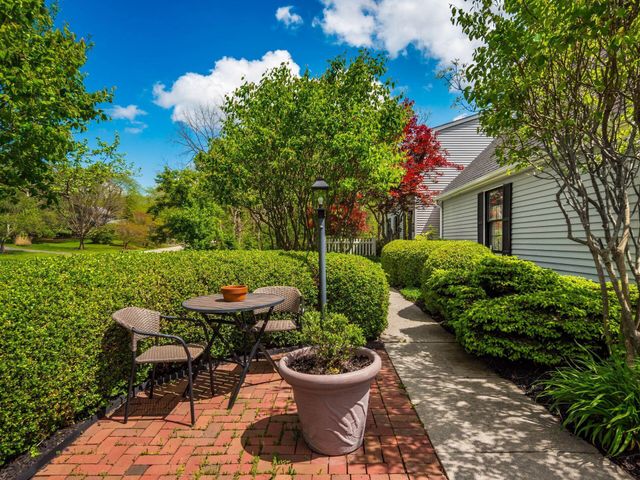 5065 Bayhill Drive, Powell, OH 43065