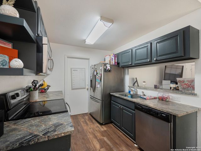 801 Meadow Dale, Converse, TX 78109