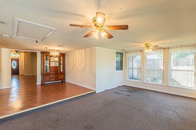 6813 Cheatham Drive, Watauga, TX 76148