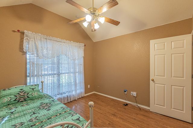 6813 Cheatham Drive, Watauga, TX 76148