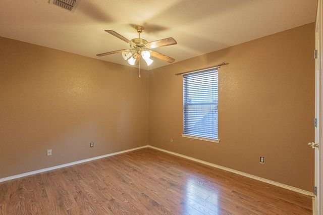 6813 Cheatham Drive, Watauga, TX 76148