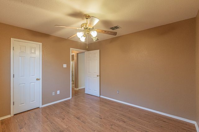 6813 Cheatham Drive, Watauga, TX 76148