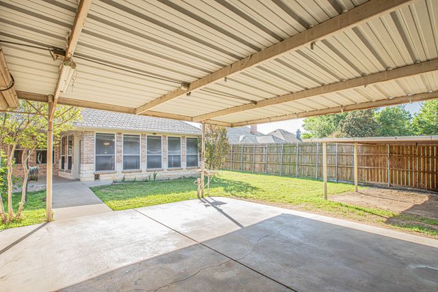 6813 Cheatham Drive, Watauga, TX 76148