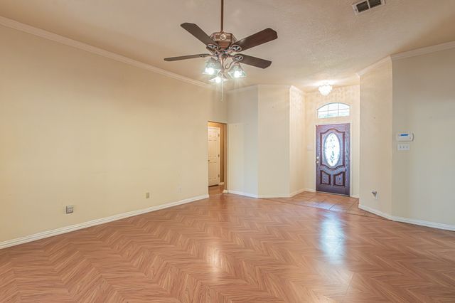 6813 Cheatham Drive, Watauga, TX 76148