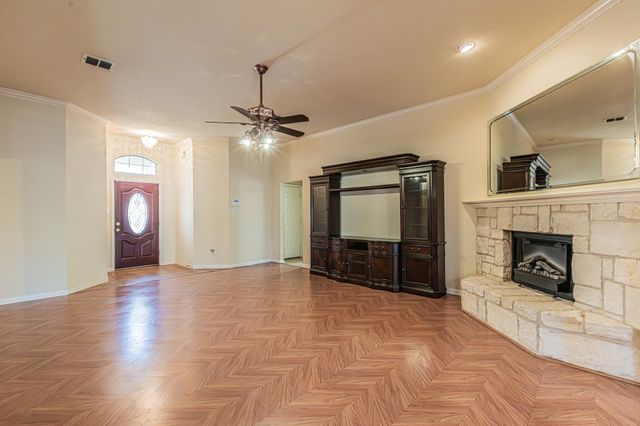 6813 Cheatham Drive, Watauga, TX 76148