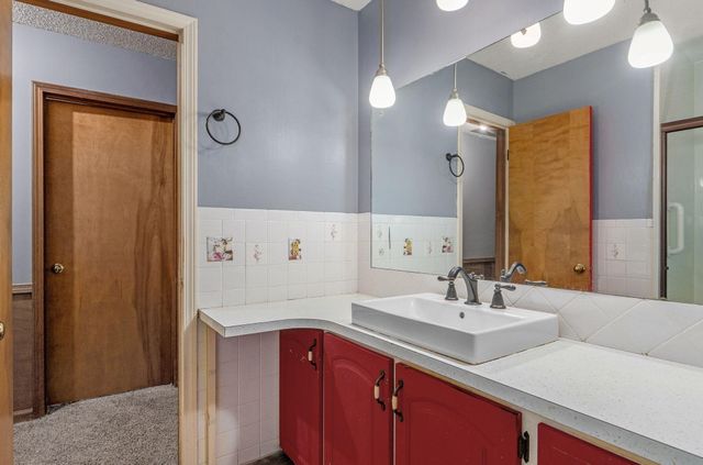 1249 E Edgewood Street, Springfield, MO 65804