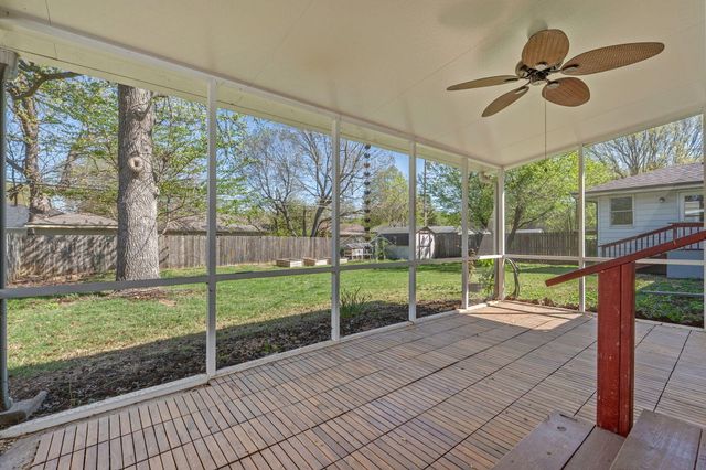 1249 E Edgewood Street, Springfield, MO 65804