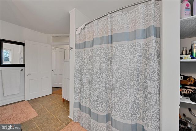 128 S BARBARA ST, Mount Joy, PA 17552