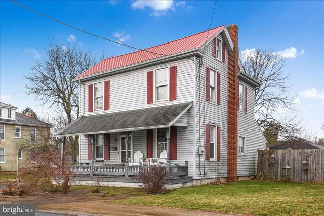 128 S BARBARA ST, Mount Joy, PA 17552