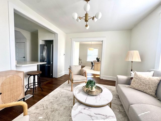1600 Brewster Avenue, Cincinnati, OH 45207