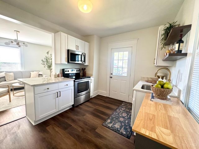 1600 Brewster Avenue, Cincinnati, OH 45207