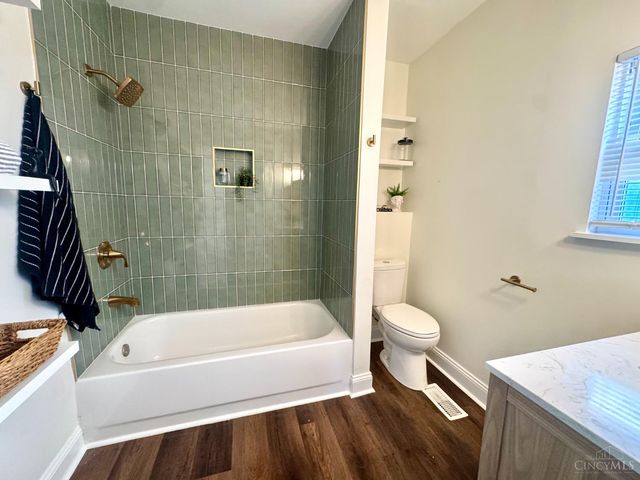 1600 Brewster Avenue, Cincinnati, OH 45207