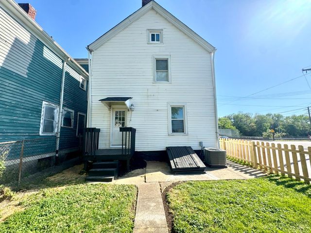 1600 Brewster Avenue, Cincinnati, OH 45207