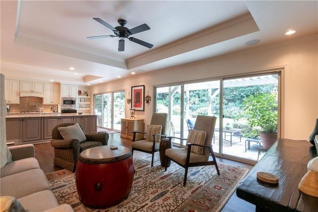 1043 Robin Lane NE, Atlanta, GA 30306