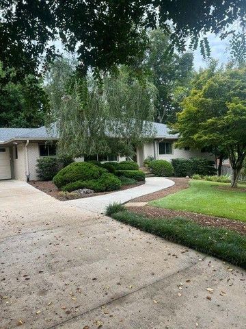 1043 Robin Lane NE, Atlanta, GA 30306