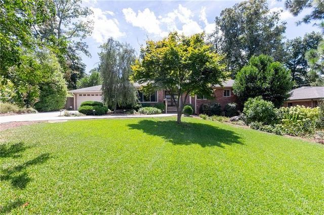 1043 Robin Lane NE, Atlanta, GA 30306