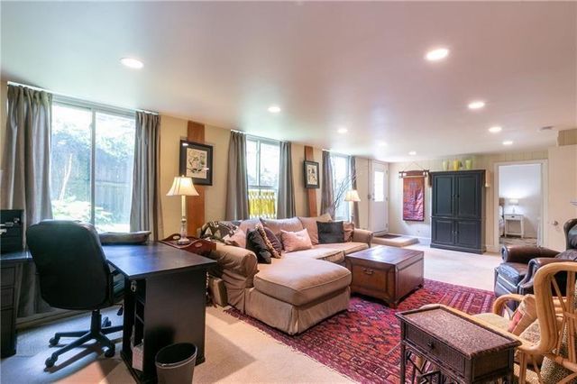1043 Robin Lane NE, Atlanta, GA 30306