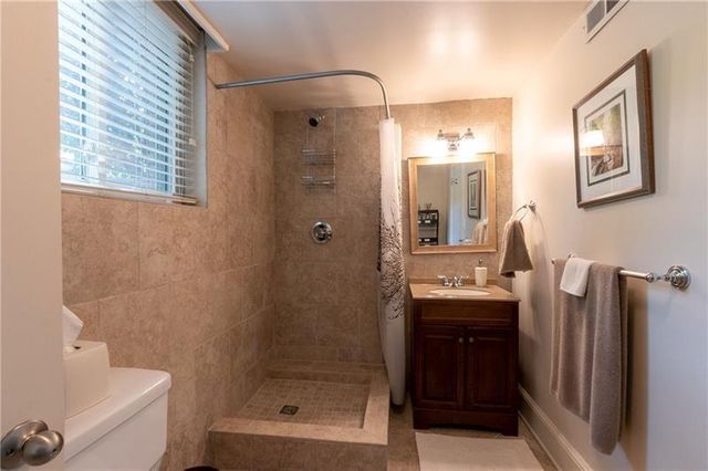 1043 Robin Lane NE, Atlanta, GA 30306