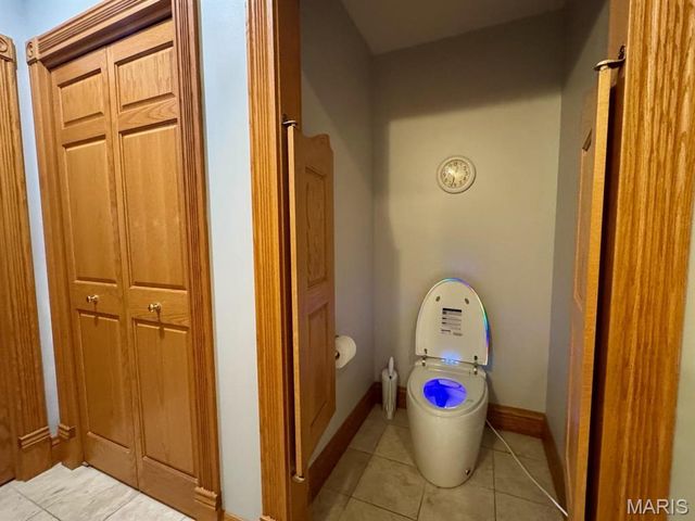 5500 Hidden Valley, Hannibal, MO 63401