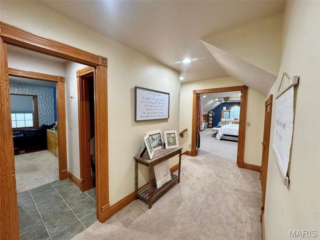 5500 Hidden Valley, Hannibal, MO 63401