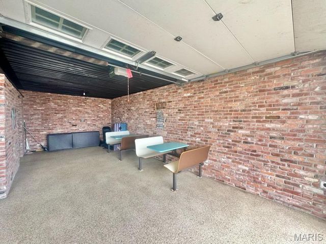 5500 Hidden Valley, Hannibal, MO 63401