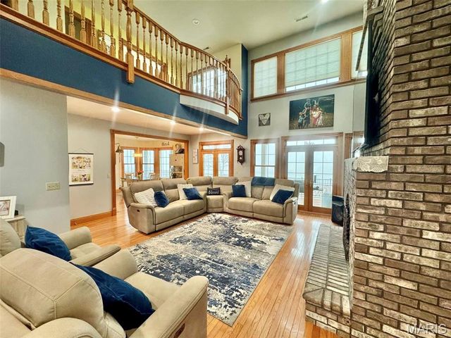 5500 Hidden Valley, Hannibal, MO 63401