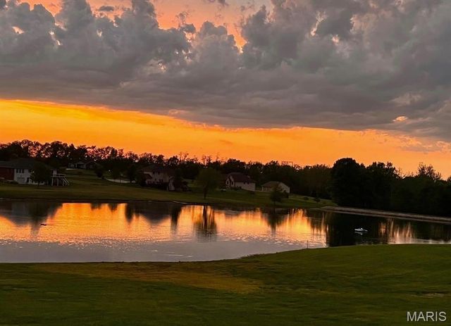 5500 Hidden Valley, Hannibal, MO 63401