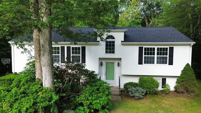 19 Peach Tree Hill Avenue, Ledyard, CT 06339