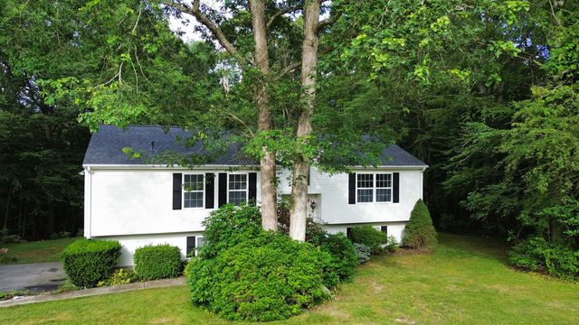 19 Peach Tree Hill Avenue, Ledyard, CT 06339