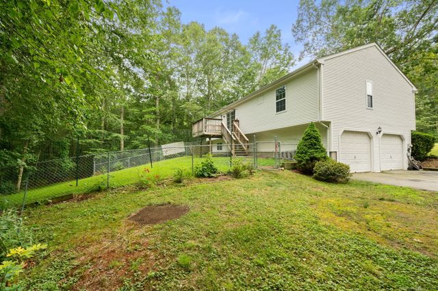 19 Peach Tree Hill Avenue, Ledyard, CT 06339