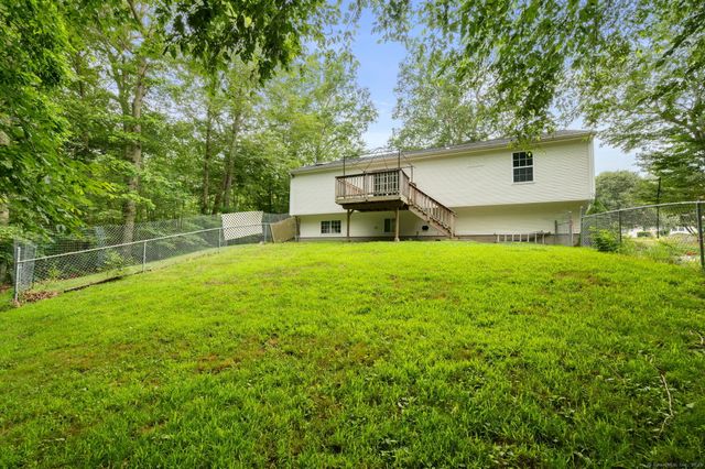 19 Peach Tree Hill Avenue, Ledyard, CT 06339
