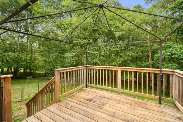 19 Peach Tree Hill Avenue, Ledyard, CT 06339