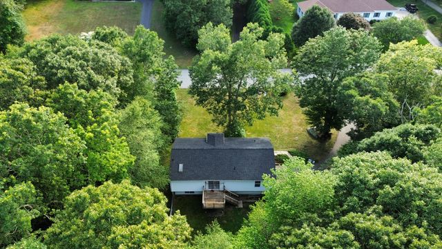 19 Peach Tree Hill Avenue, Ledyard, CT 06339