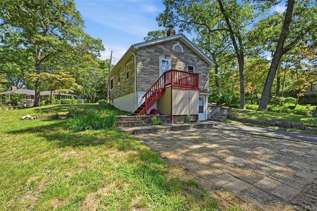 52 Valley Drive, Sound Beach, NY 11789