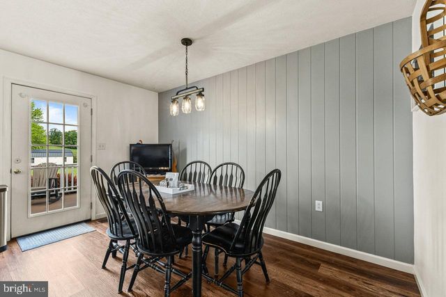 111 DEERFIELD ESTATES DR, Stanley, VA 22851